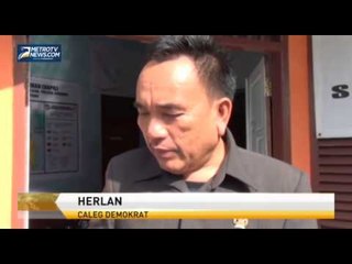 Panwas Periksa Caleg Diduga Membagikan Roti Suplemen Gizi