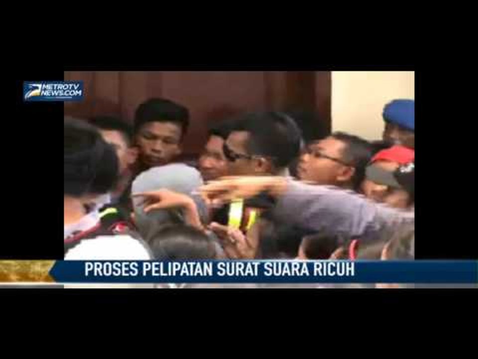 Proses Pelipatan Surat Suara Ricuh