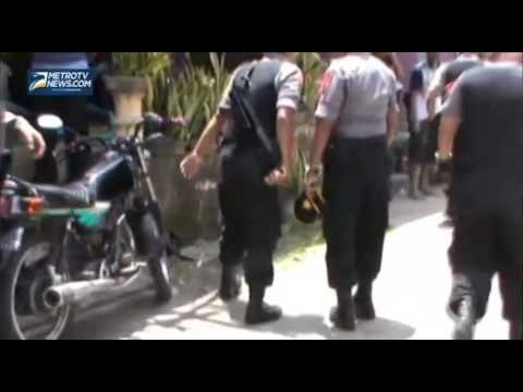 Polisi Sterilisasi Rumah Terduga Teroris