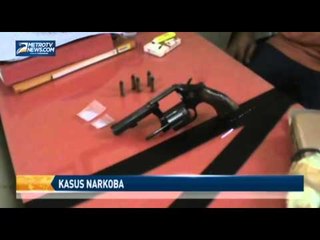 Gerebek Rumah Bandar Narkoba, Polisi Amankan Senpi dan Sabu