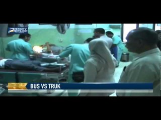 12 Korban Bus Vs Truk Dirawat di Tiga Rumah Sakit