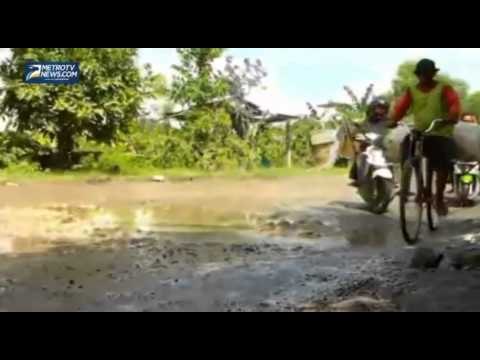 Jalan Grobogan Semarang Rusak Parah