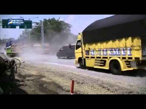 Jalan Pantura Kendal Berdebu, Polisi Bagikan 1 000 Masker