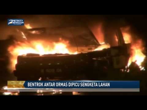 Bentrok Antar Ormas, 1 Orang Kritis 6 Motor dan 1 Mobil Ludes Dibakar