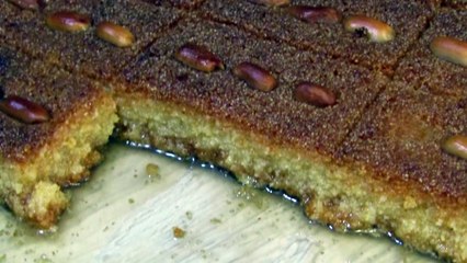 أسهل قلب اللوز محشي يذووب بالفم روعة مع سر نجاحه حلويات رمضان المعسلة