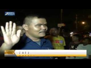 Halangi Perlintasan KA, Metromini Didorong KRL