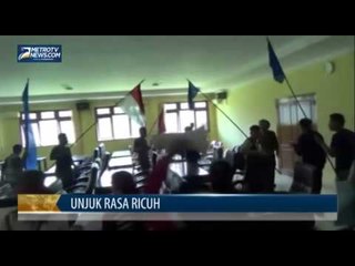 Descargar video: Unjuk Rasa Mahasiswa di Nias Selatan Berakhir Ricuh