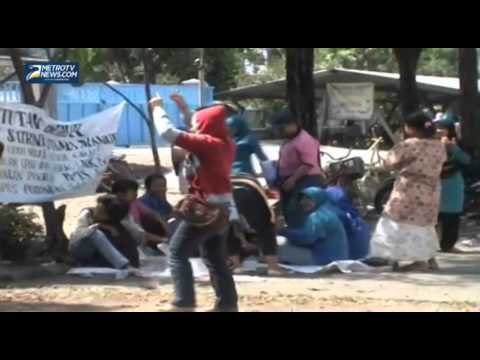 Upah di Bawah UMK, Ratusan Buruh Mogok Kerja