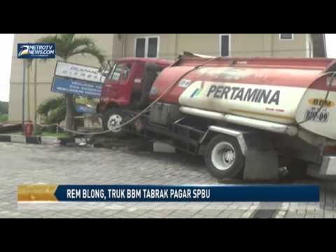 Rem Blong, Truk BBM Tabrak Pagar SPBU