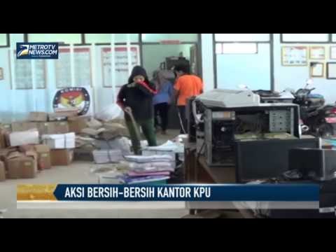 Aksi Bersih bersih di Kantor KPU Sumenep