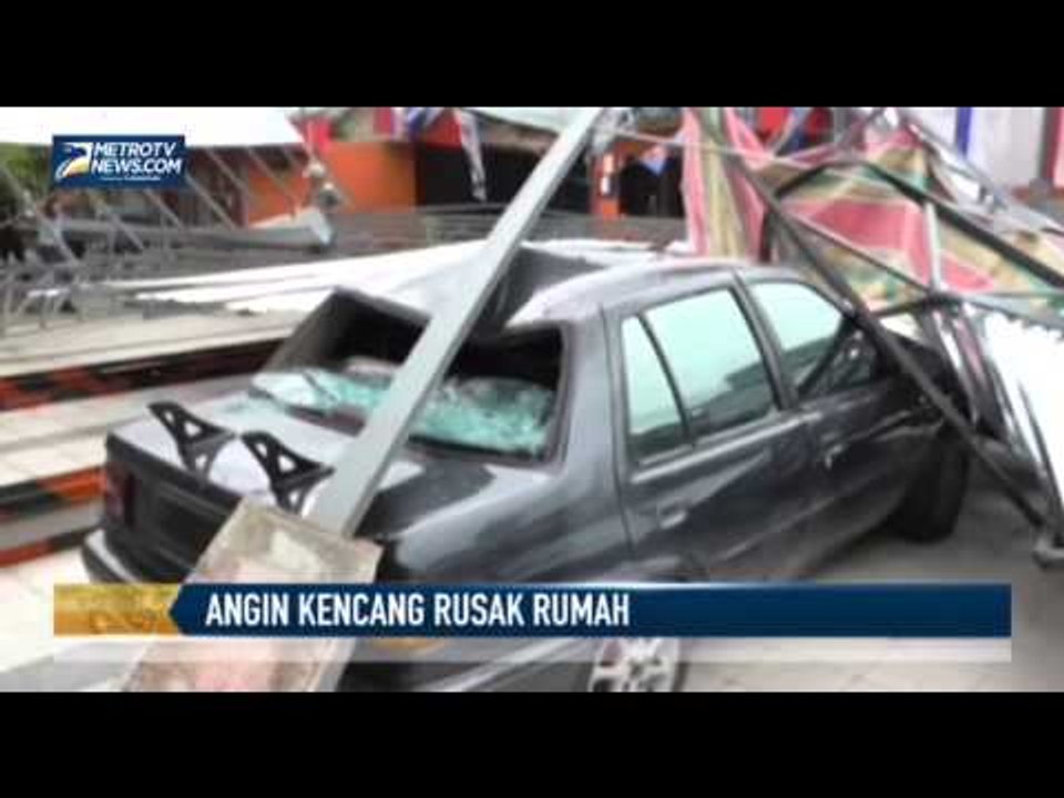 Angin Kencang Rusak Puluhan Rumah di Aceh Barat