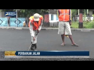 Descargar video: Perbaikan Jalur Pantura Rembang Dikebut