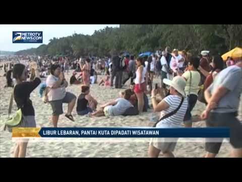 Libur Lebaran, Pantai Kuta Dipadati Wisatawan