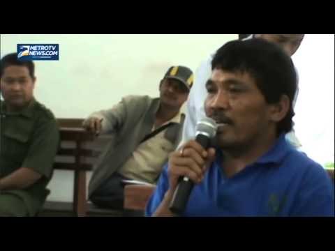 Keluarga Terdakwa Kerusuhan Pilkada Dairi Berunjuk Rasa