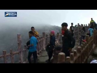 Tangkuban Perahu Dipadati Pengunjung