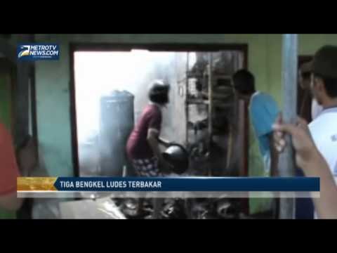 Tiga Bengkel Ludes Terbakar