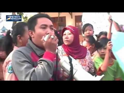 Guru Kesayangan Dimutasi, Siswa SD dan Wali Murid Segel Sekolah