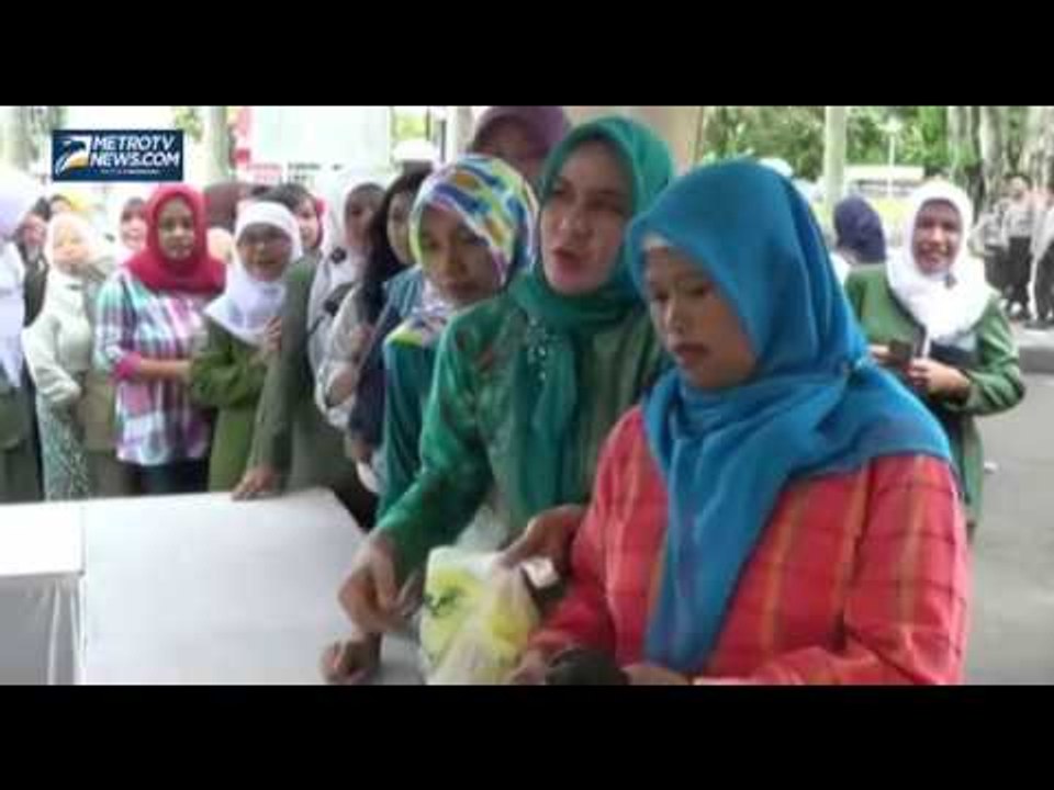 Pasar Murah Diserbu PNS