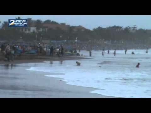 Seorang Wisatawan Terseret Ombak di Pantai Pangandaran