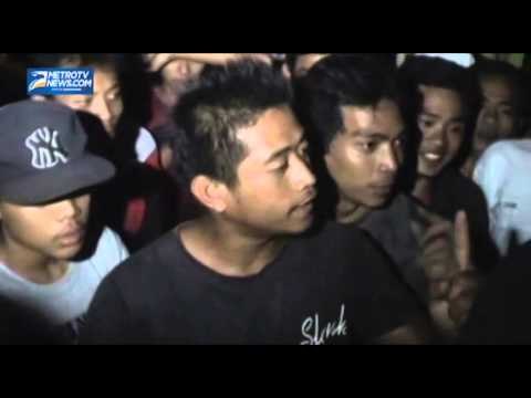 Warga Cogrek Bentrok dengan TNI, Tiga Luka Luka