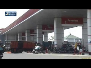 Kelangkaan Solar, Kendaraan Mengantri di SPBU