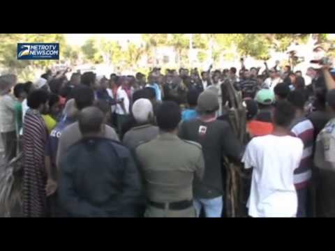 Warga Lawuka Gelar Ritual Adat Pasca Bentrok Antar Desa