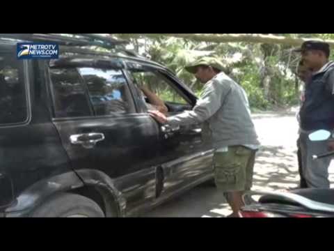 Merusak Lingkungan, Warga Tutup Jalan Akses Tambang Pasir