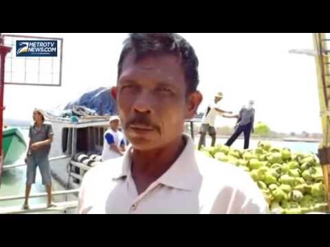 Warga Pulau Kangean Borong Gas Elpiji 3 Kg