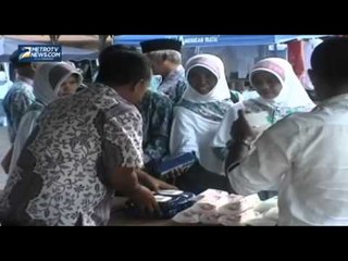 Lapak Kantong Urine Diserbu Calon Haji