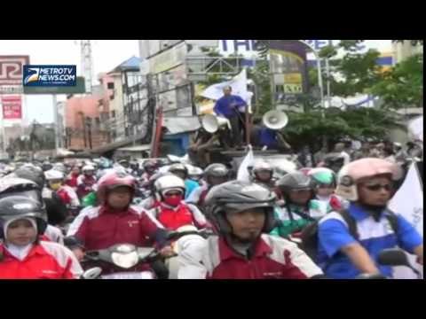 Buruh di Depok Demo Tuntut Kenaikan Upah