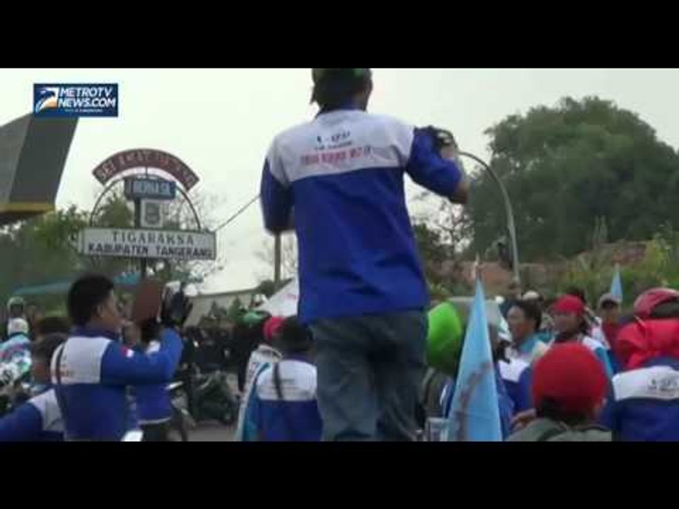 Buruh di Tangerang Tuntut Kenaikan Upah 30 Persen