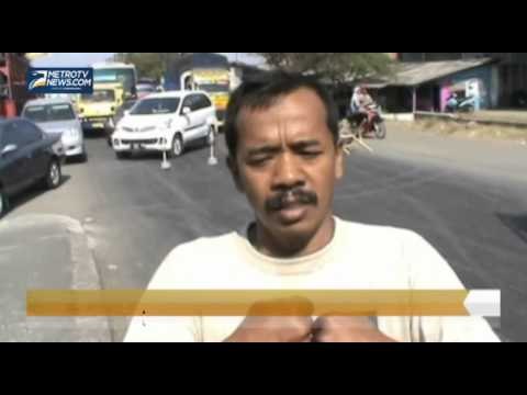 Truk Terperosok, Jalur Pantura Brebes Macet