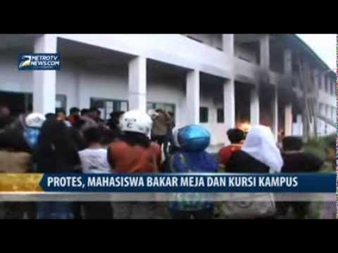 Protes, Mahasiswa Bakar Fasilitas Kampus