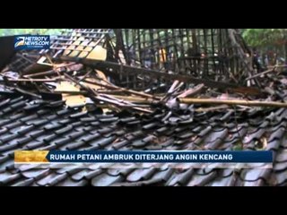 Video herunterladen: Rumah Petani Ambruk Diterjang Angin Kencang