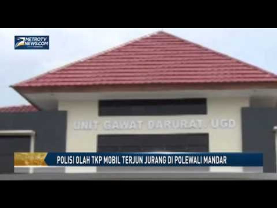 Polisi Olah TKP Mobil Terjun Jurang di Polewali Mandar
