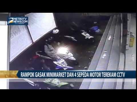 Rampok Gasak Minimarket dan 4 Sepeda Motor Terekam CCTV