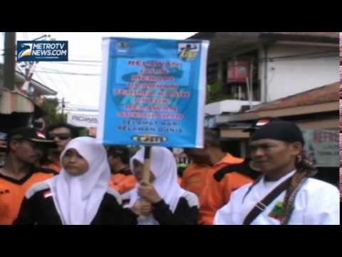 Hari Relawan Sedunia, Komunitas Pemuda di Sukoharjo Gelar Tumpengan