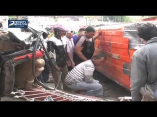 2 Minibus Tabrakan Gara gara Kejar Pencuri Mobil