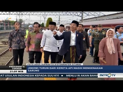 Antara Jokowi dan Sarung