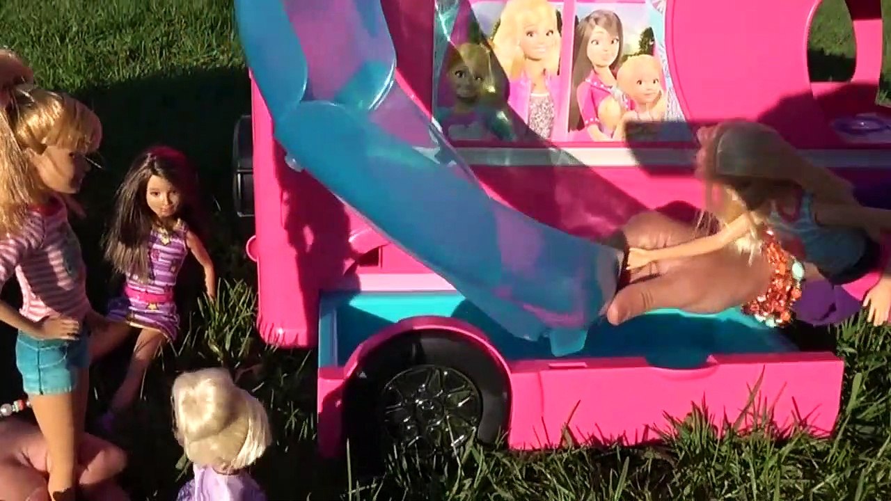 LE ! Intégré Dans la PISCINE, JOUER de pique - Nique Hamac - Barbie Chelsea Skipper, Stacie à l'Extérieur RV le Plaisir de l'Aventure