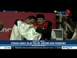 Momen Jokowi & Prabowo Pelukan di Arena Silat Asian Games