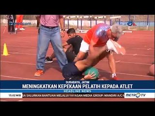 Pelatih Atletik Asal AS Sambangi Indonesia