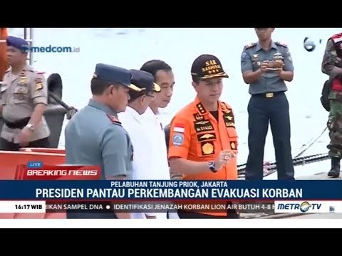 Suasana Jokowi Memantau Evakuasi Korban Lion Air di Tanjung Priok