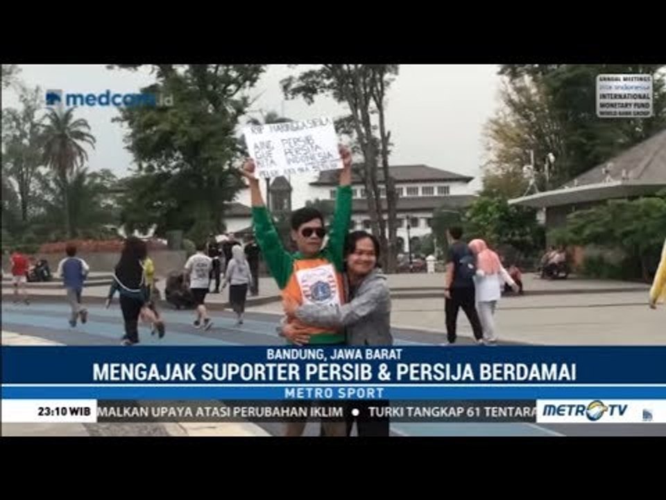 Cara Unik Ajak Suporter Persib & Persija Berdamai