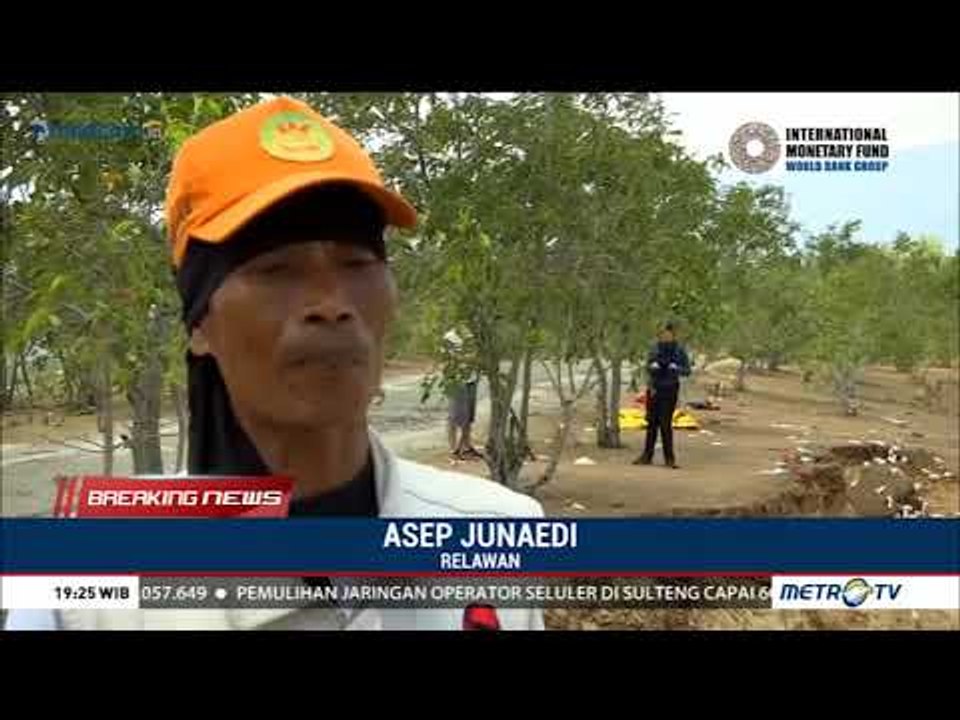 Keikhlasan Relawan Pengubur Jenazah Korban Gempa