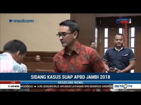 Zumi Zola Bacakan Nota Pembelaan di Sidang Lanjutan