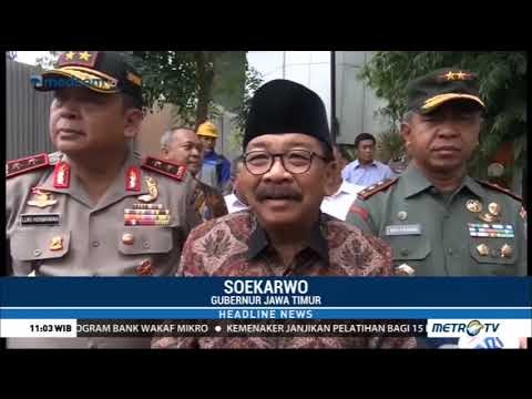 Gubernur Jatim Tinjau Lokasi Jalan Ambles di Surabaya