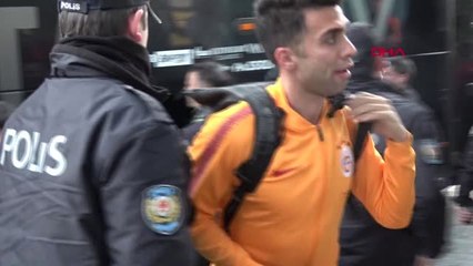 Spor Galatasaray Kafilesi Bursa'ya Geldi
