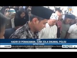 Zumi Zola Hadiri Pemakaman Ayahnya di Jambi
