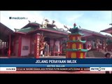 Sambut Imlek, Warga Tionghoa Beribadah di Kelenteng Guang De Miao